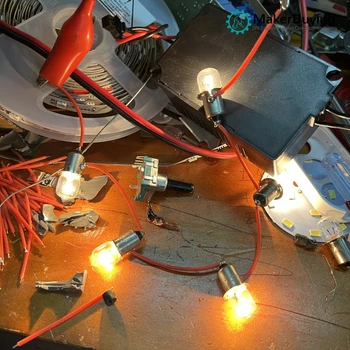 Лампа с нажежаема жичка с 5.2V0.85A 4 W многострунная може да действа като битова натоварване